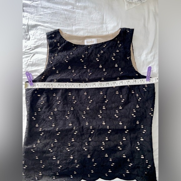 Women’s Laundry By Shelli Segal Eyelet cotton lace black sleeveless Top size 10 - Picture 5 of 8